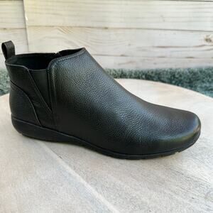 Easy Spirit Womens Aerial Ankle Bootie Size 8 Black Leather Side Zip Bootie New